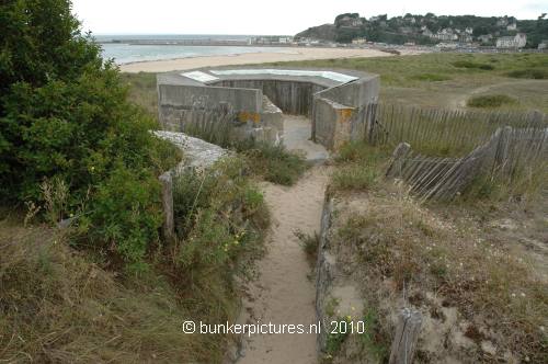 © bunkerpictures - Emplacement for 5cm KwK